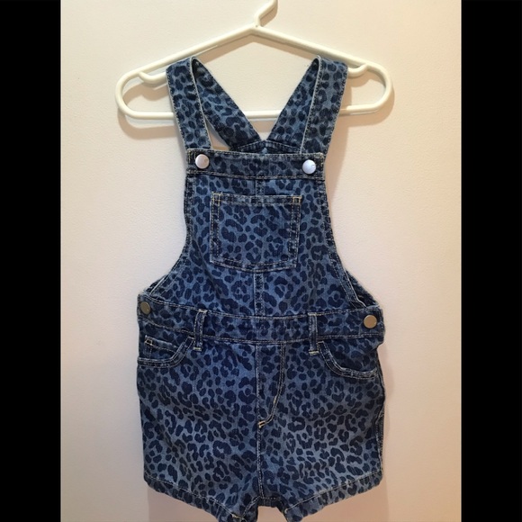 Adorable Denim overall shorts! - Picture 1 of 4